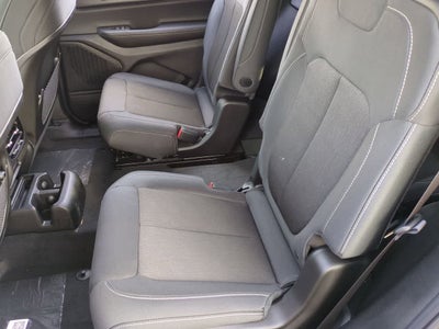 2025 Jeep Grand Cherokee GRAND CHEROKEE L LAREDO X 4X4