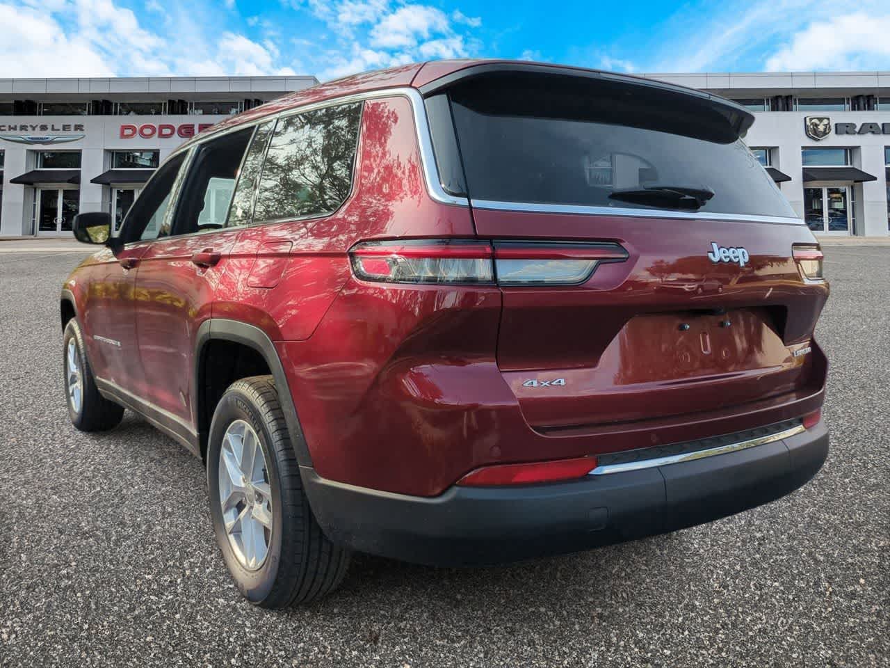 2025 Jeep Grand Cherokee GRAND CHEROKEE L LAREDO X 4X4