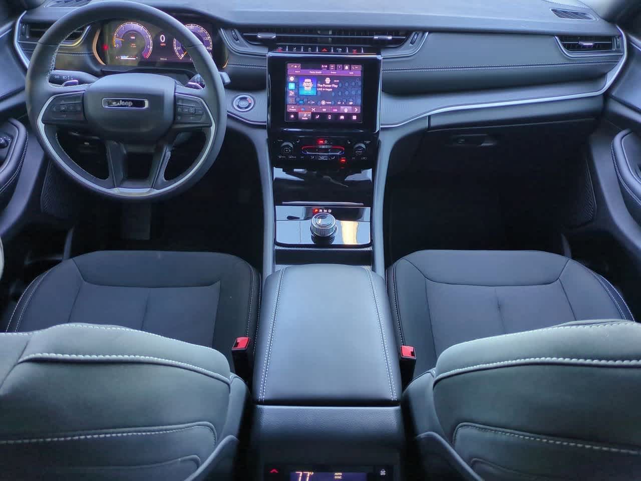 2025 Jeep Grand Cherokee GRAND CHEROKEE L LAREDO X 4X4