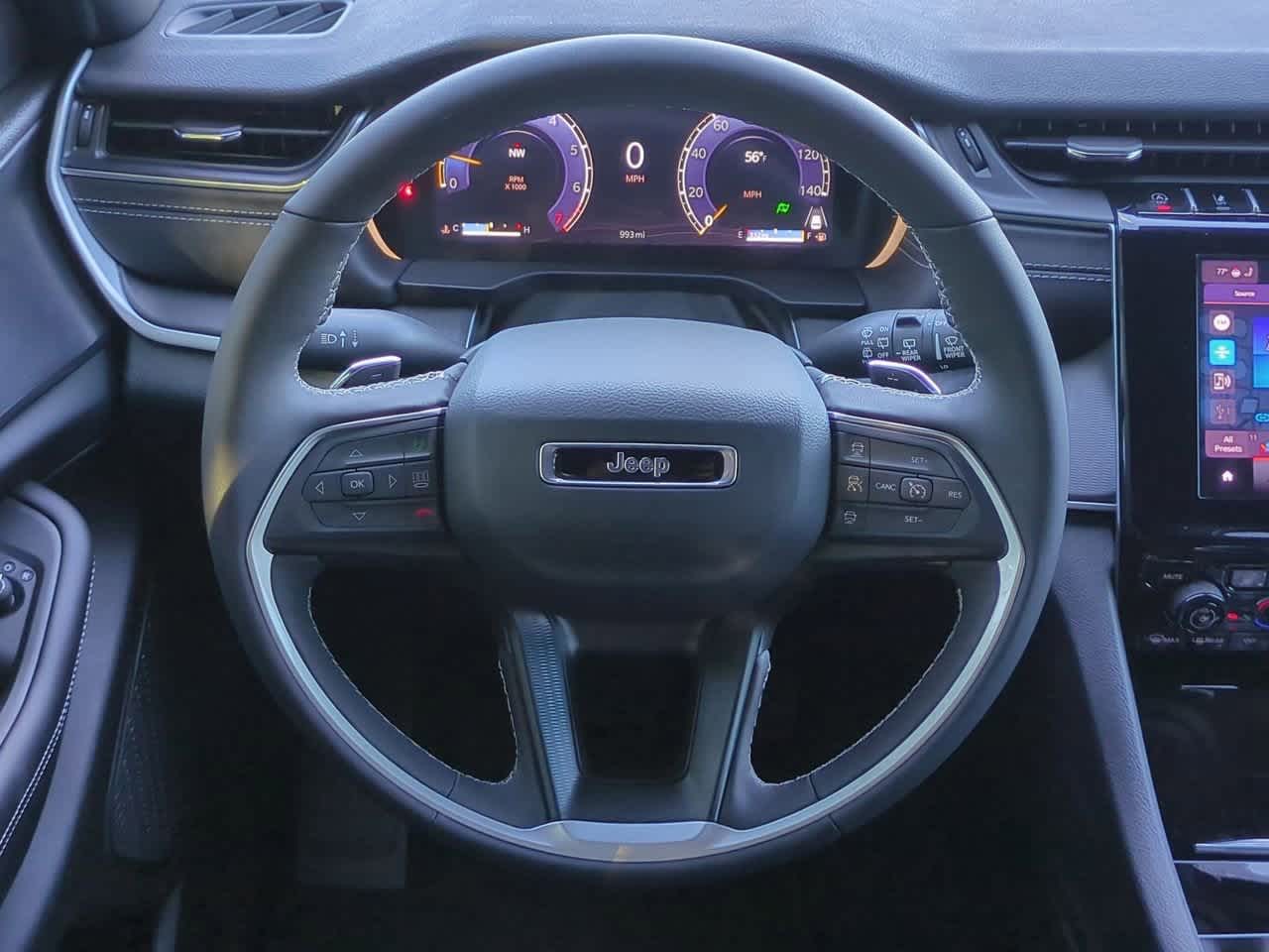 2025 Jeep Grand Cherokee GRAND CHEROKEE L LAREDO X 4X4