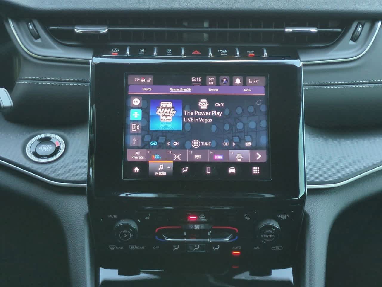 2025 Jeep Grand Cherokee GRAND CHEROKEE L LAREDO X 4X4