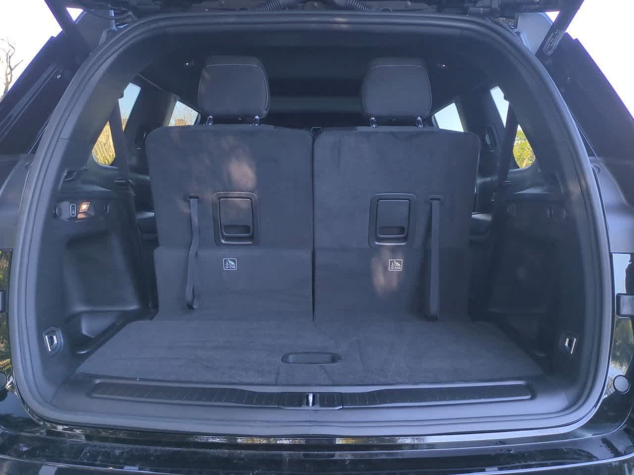 2025 Jeep Grand Cherokee GRAND CHEROKEE L LAREDO X 4X4