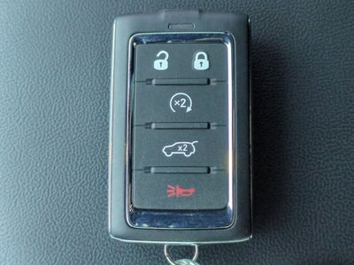 2025 Jeep Grand Cherokee GRAND CHEROKEE L LAREDO X 4X4