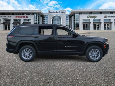 2025 Jeep Grand Cherokee GRAND CHEROKEE L LAREDO X 4X4