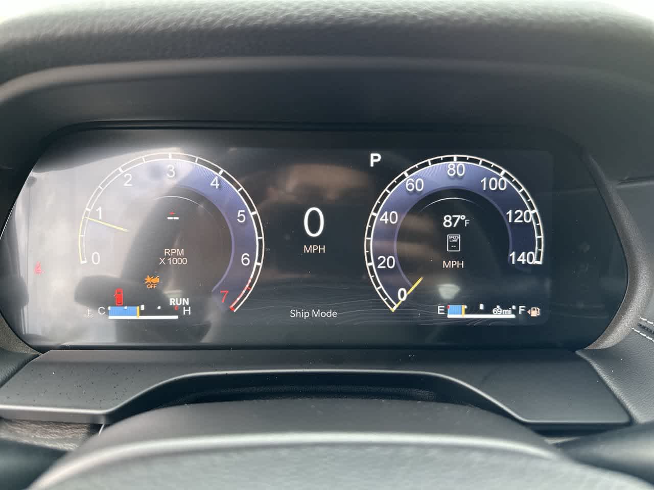 Jeep Grand Cherokee 2027 GRAND CHEROKEE L LAREDO ALTITUDE 4X4