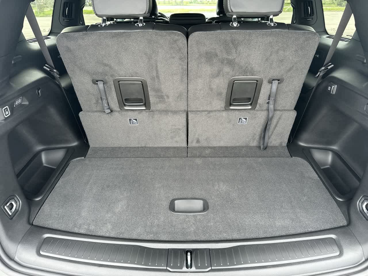 Jeep Grand Cherokee 2027 GRAND CHEROKEE L LAREDO ALTITUDE 4X4