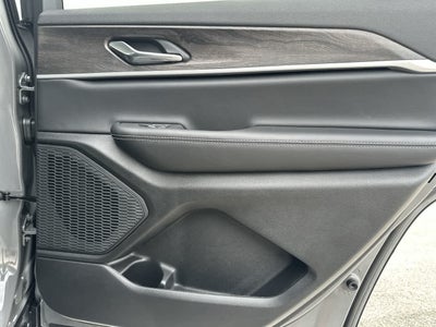 Jeep Grand Cherokee 2027 GRAND CHEROKEE L LAREDO ALTITUDE 4X4