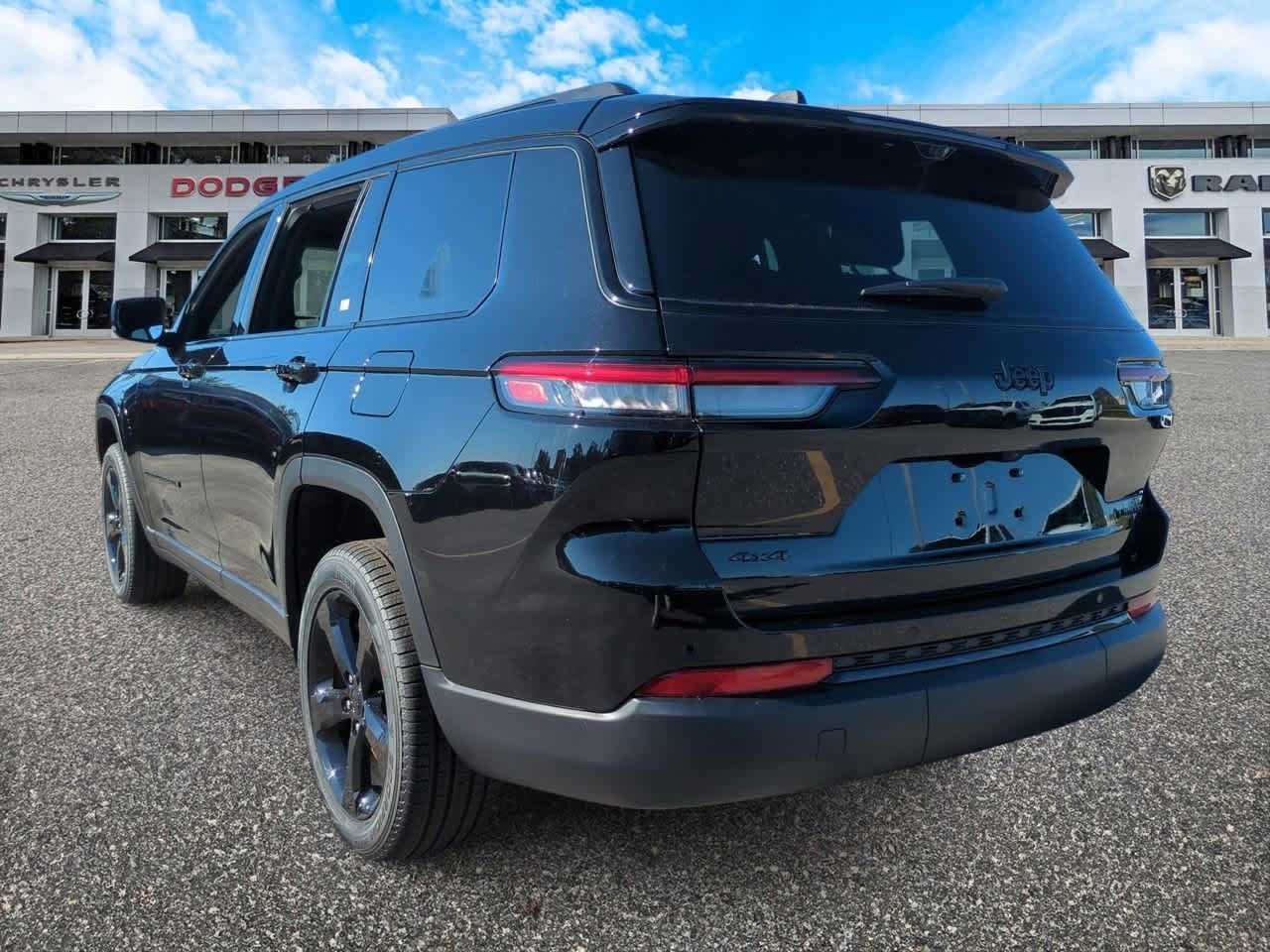 2025 Jeep Grand Cherokee GRAND CHEROKEE L LIMITED 4X4