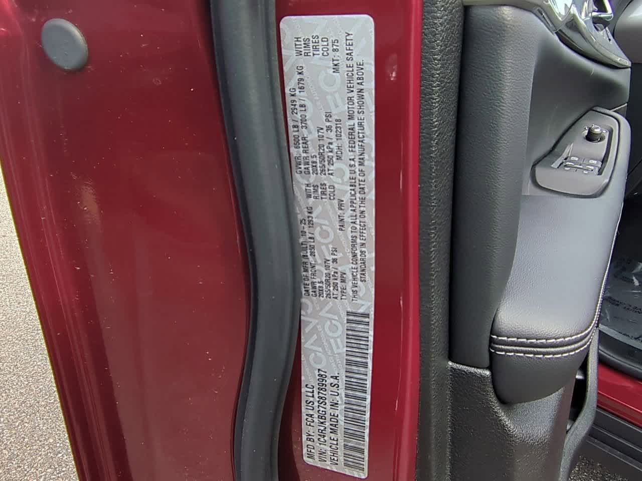 2025 Jeep Grand Cherokee GRAND CHEROKEE L LIMITED 4X4