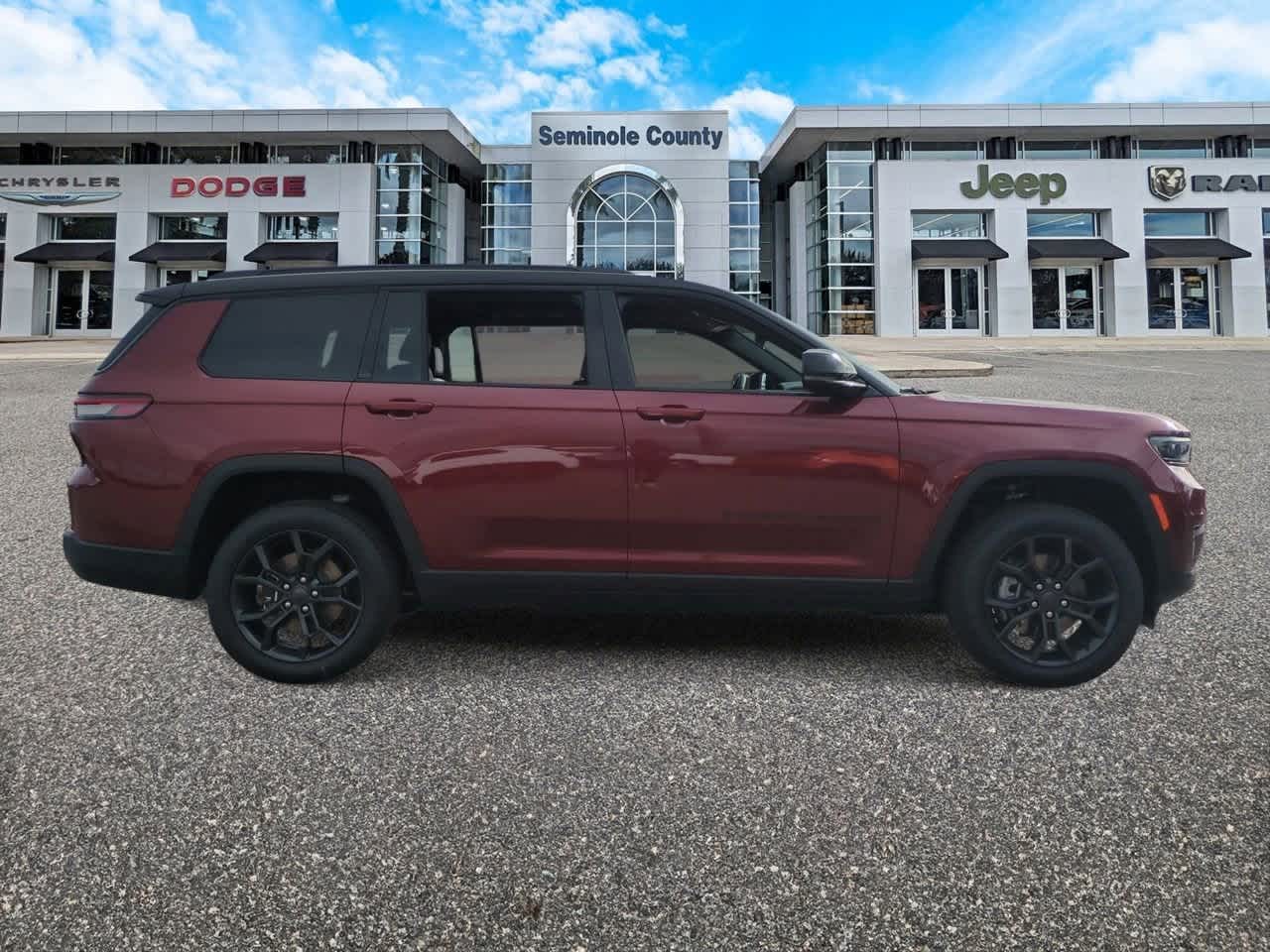 2025 Jeep Grand Cherokee GRAND CHEROKEE L LIMITED 4X4