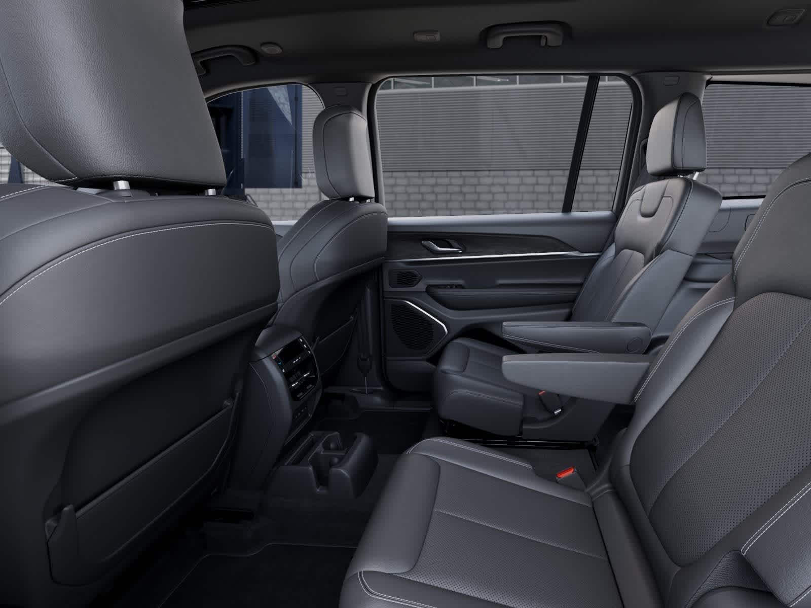 Jeep Grand Cherokee 2027 GRAND CHEROKEE L LIMITED RESERVE 4X4