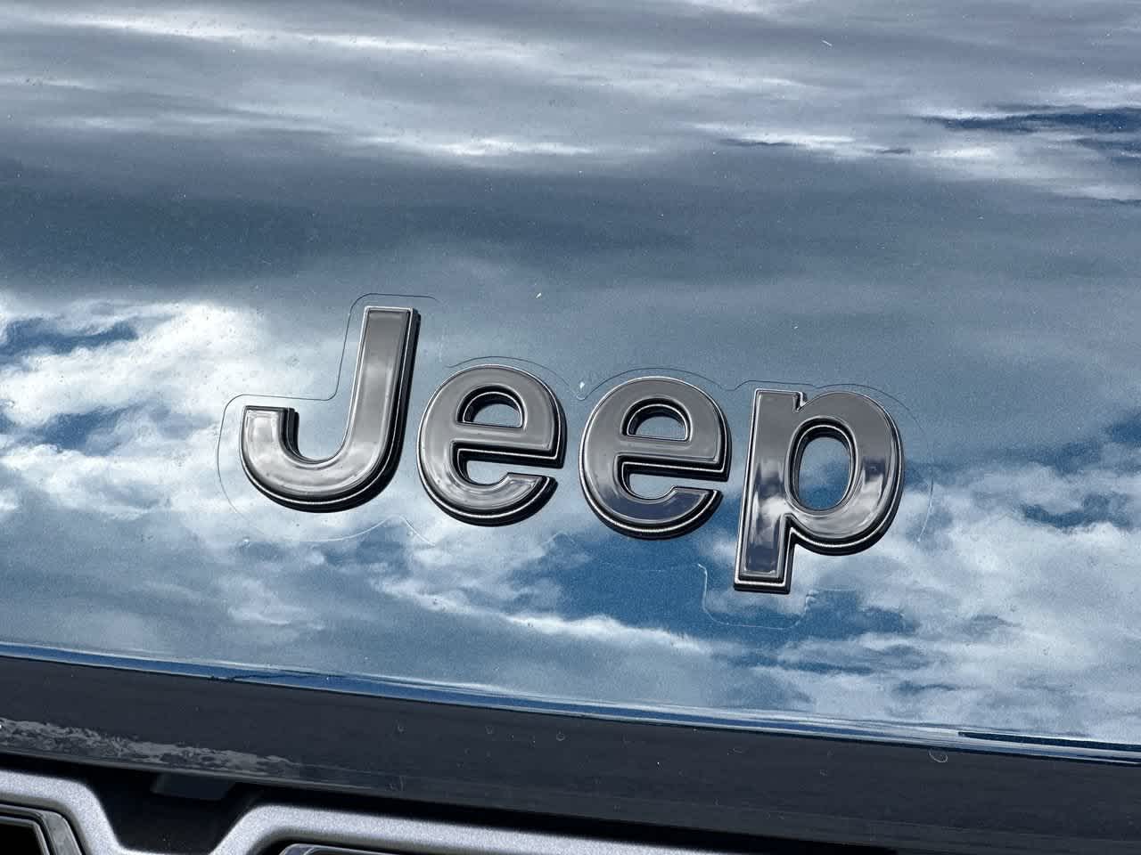 Jeep Grand Cherokee 2027 GRAND CHEROKEE L LIMITED RESERVE 4X4