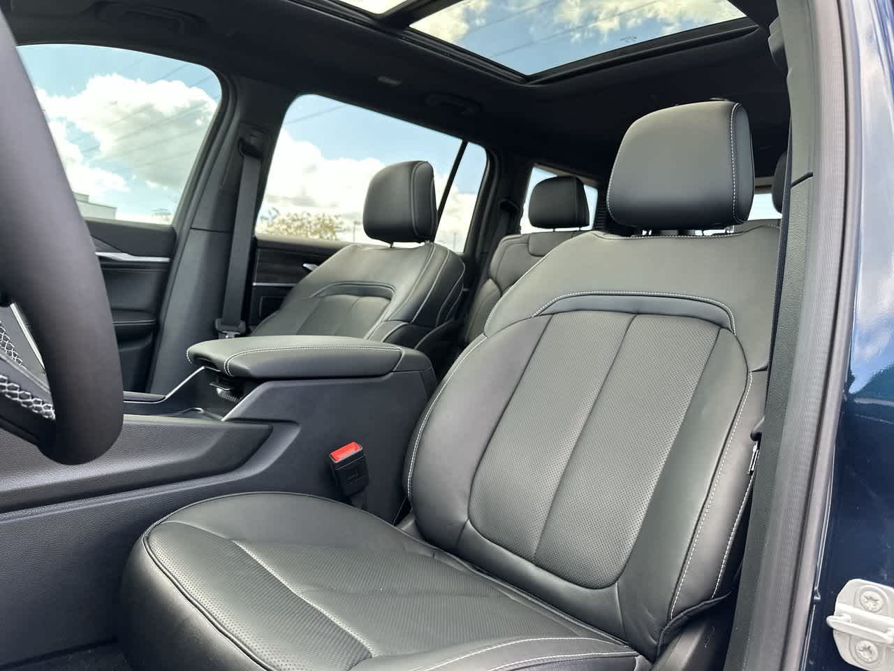 Jeep Grand Cherokee 2027 GRAND CHEROKEE L LIMITED RESERVE 4X4