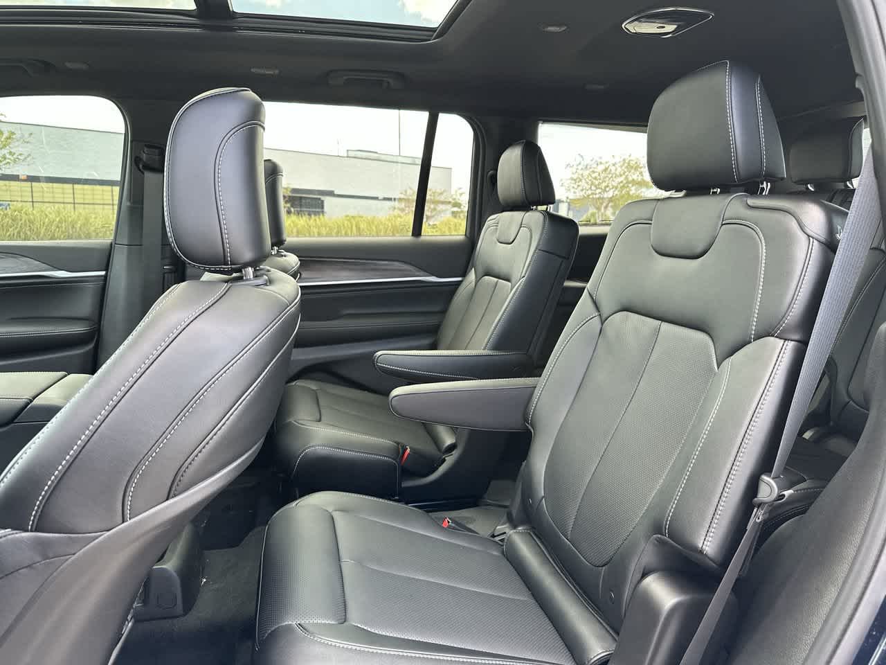 Jeep Grand Cherokee 2027 GRAND CHEROKEE L LIMITED RESERVE 4X4
