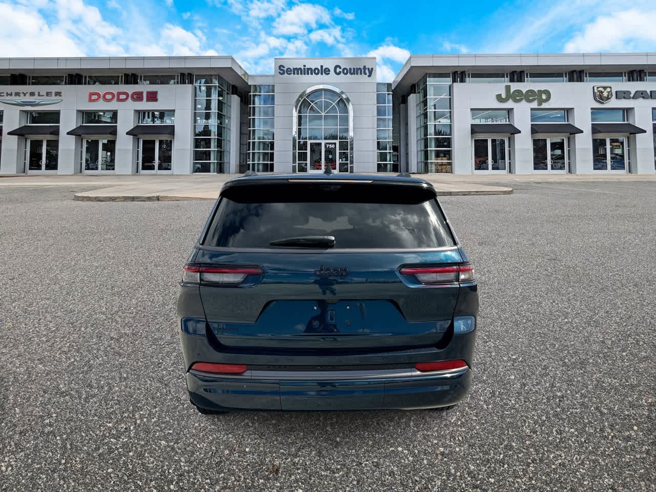 Jeep Grand Cherokee 2027 GRAND CHEROKEE L LIMITED RESERVE 4X4