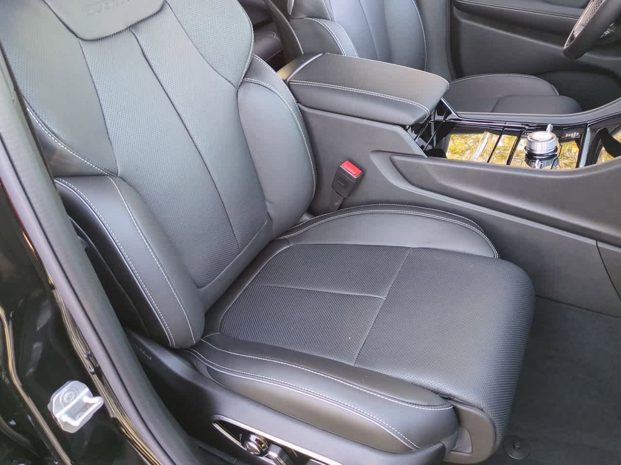 2025 Jeep Grand Cherokee GRAND CHEROKEE L OVERLAND 4X4