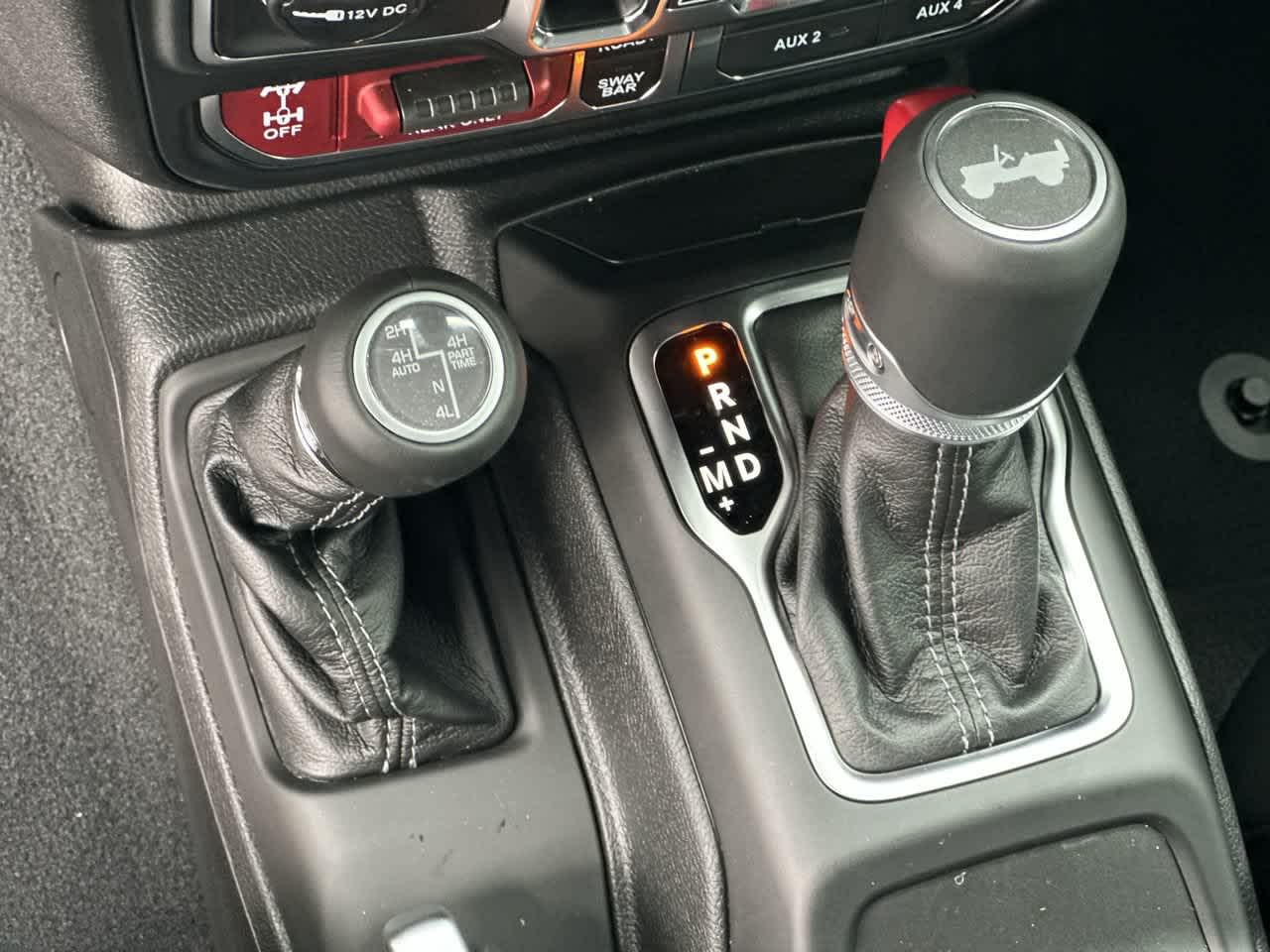 Jeep Wrangler 2027 WRANGLER DE 4 PUERTAS RUBICON X