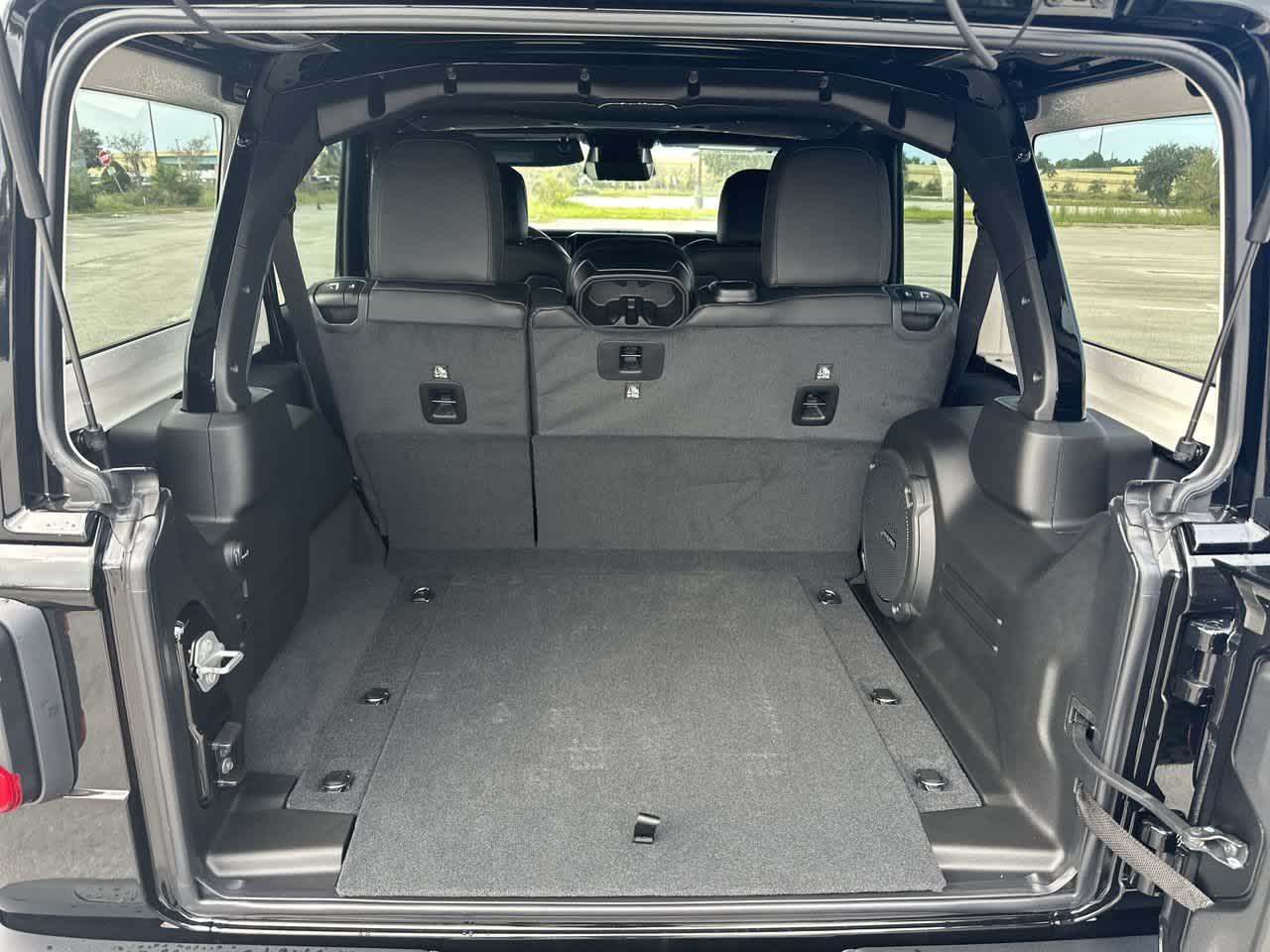 Jeep Wrangler 2027 WRANGLER DE 4 PUERTAS RUBICON X