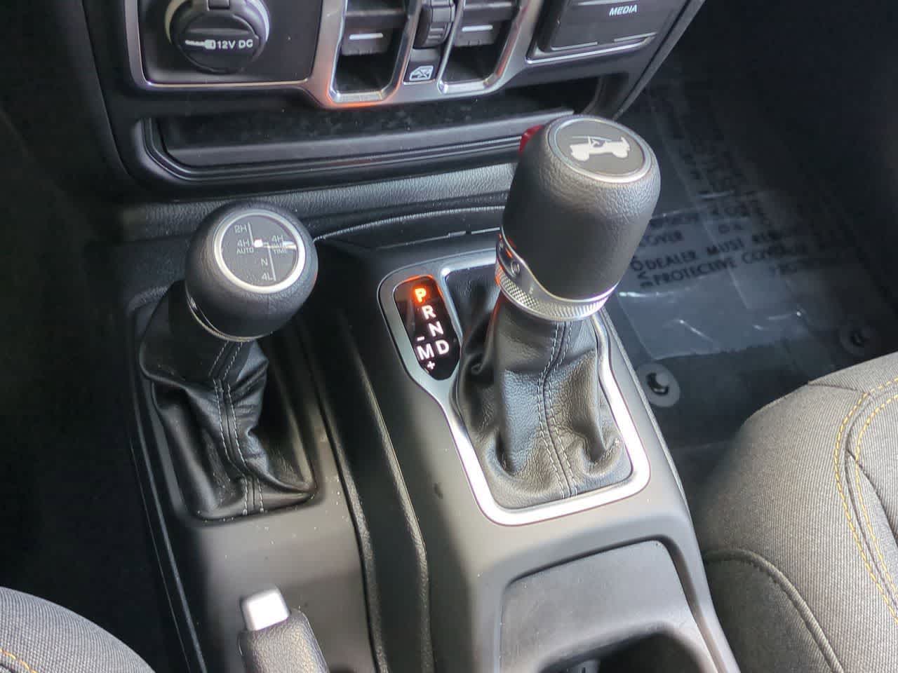 Jeep Wrangler 4xe Sahara 4xe 2025