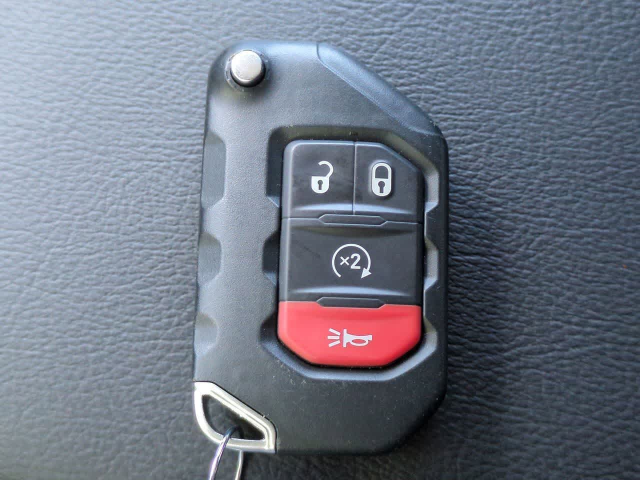 Jeep Wrangler 4xe Sahara 4xe 2025