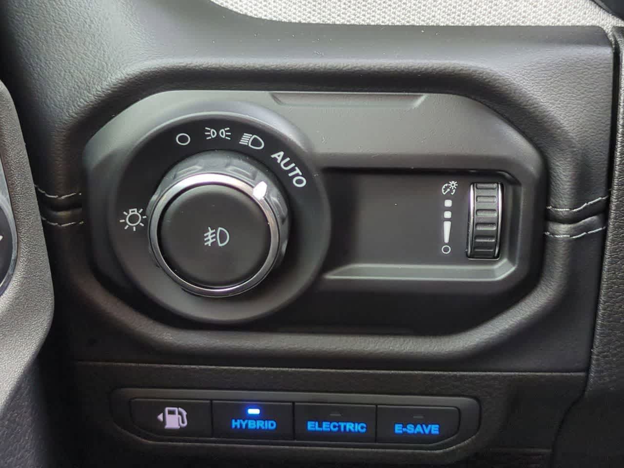 Jeep Wrangler 4xe Sahara 4xe 2025