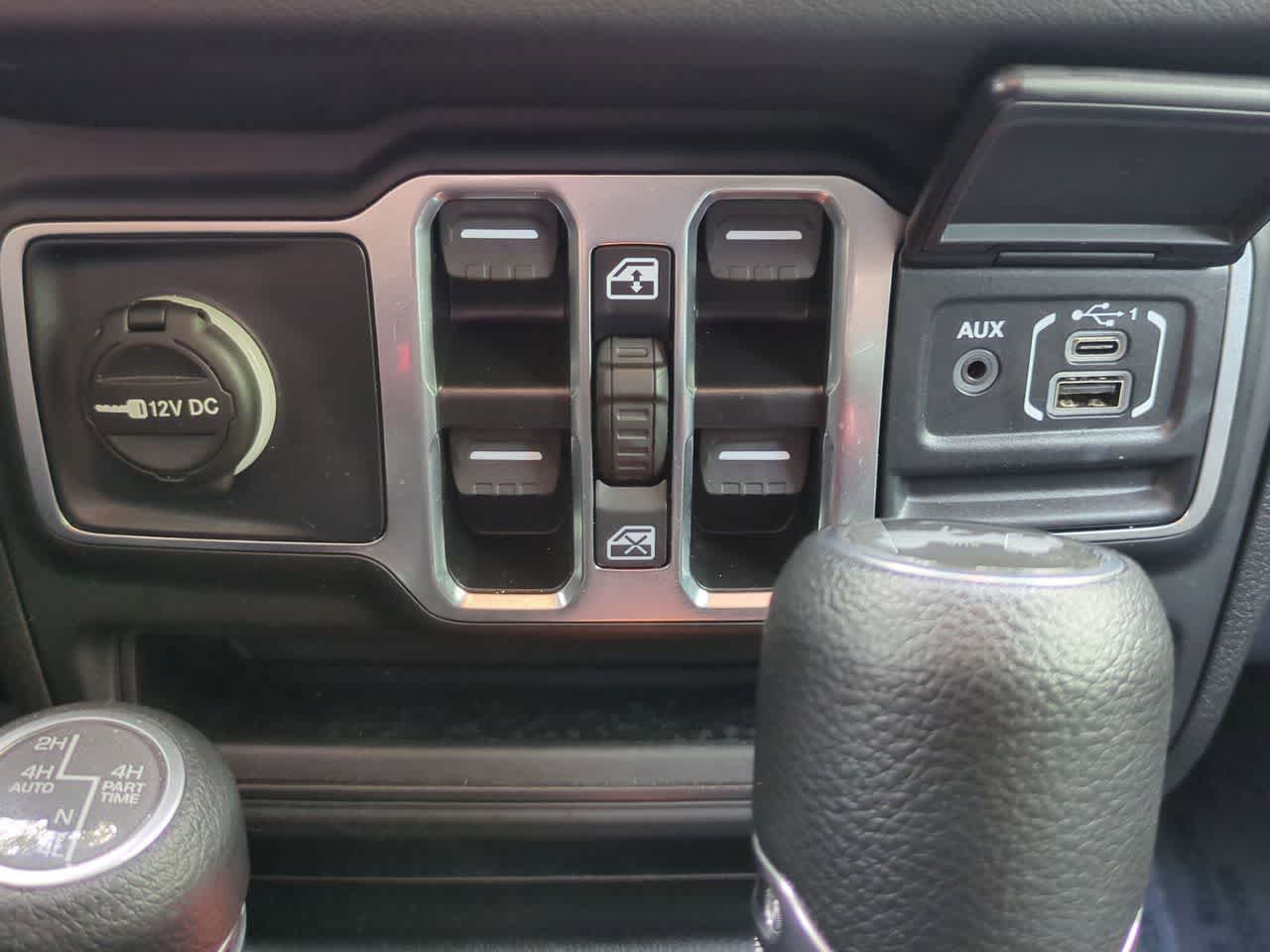 Jeep Wrangler 4xe Sahara 4xe 2025