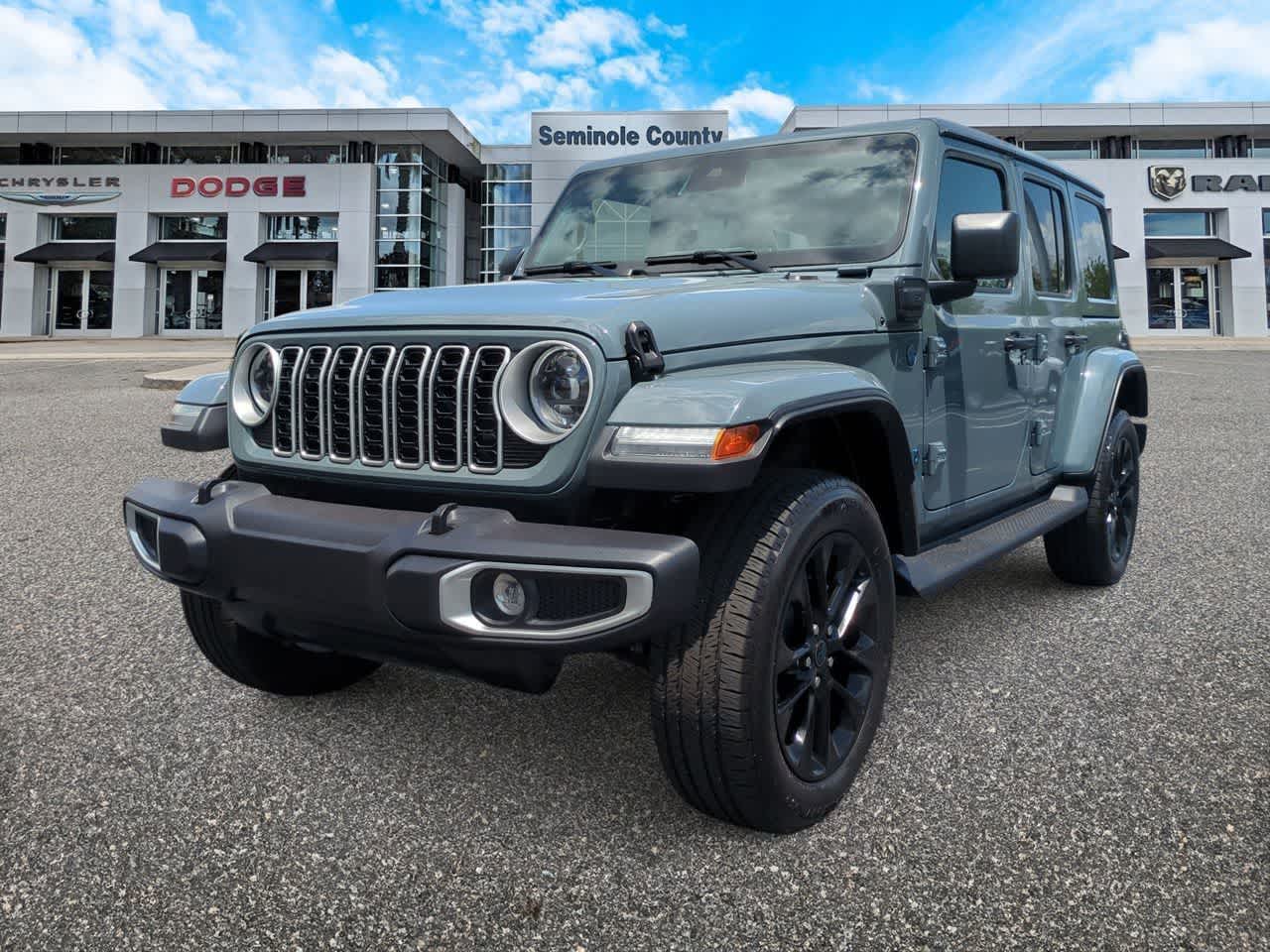 Jeep Wrangler 4xe Sahara 4xe 2025