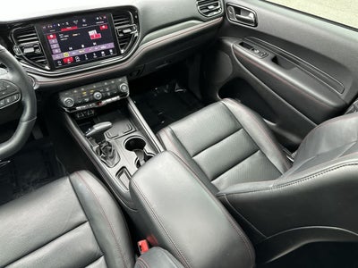 Dodge Durango R/T Plus de 2024 con tracción trasera
