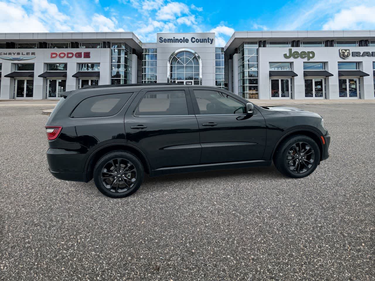 Dodge Durango R/T Plus de 2024 con tracción trasera