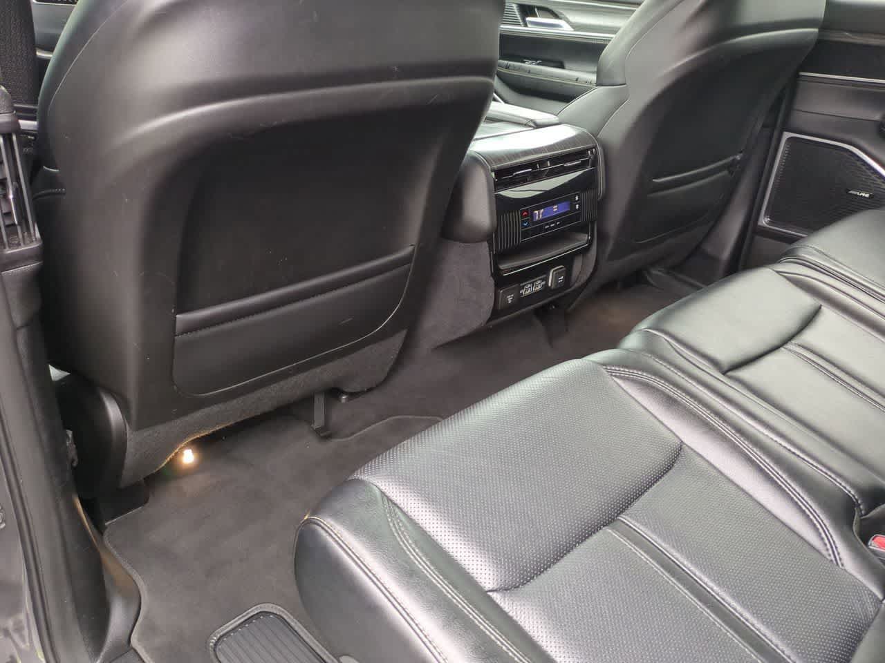 Jeep Wagoneer L Serie II 4x2 2024