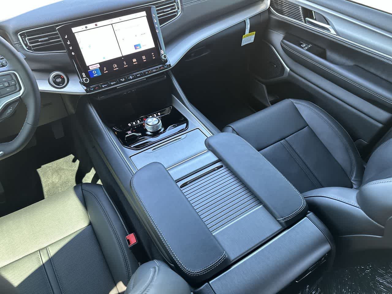 Jeep Grand Wagoneer 2026 GRAND WAGONEER 4X4