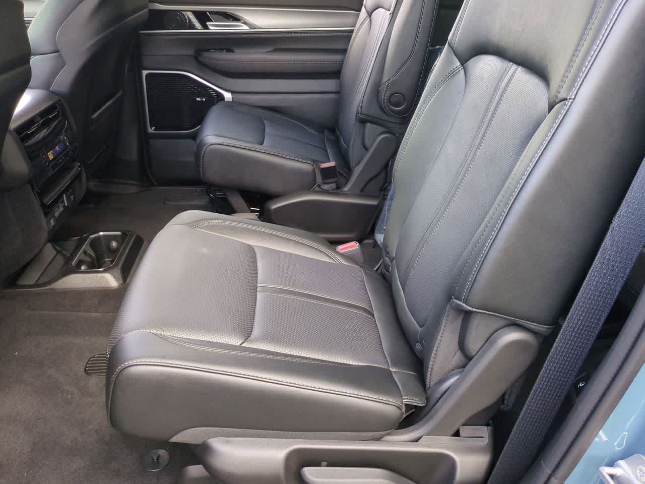 Jeep Grand Wagoneer 2026 GRAND WAGONEER LIMITED ALTITUDE 4X4