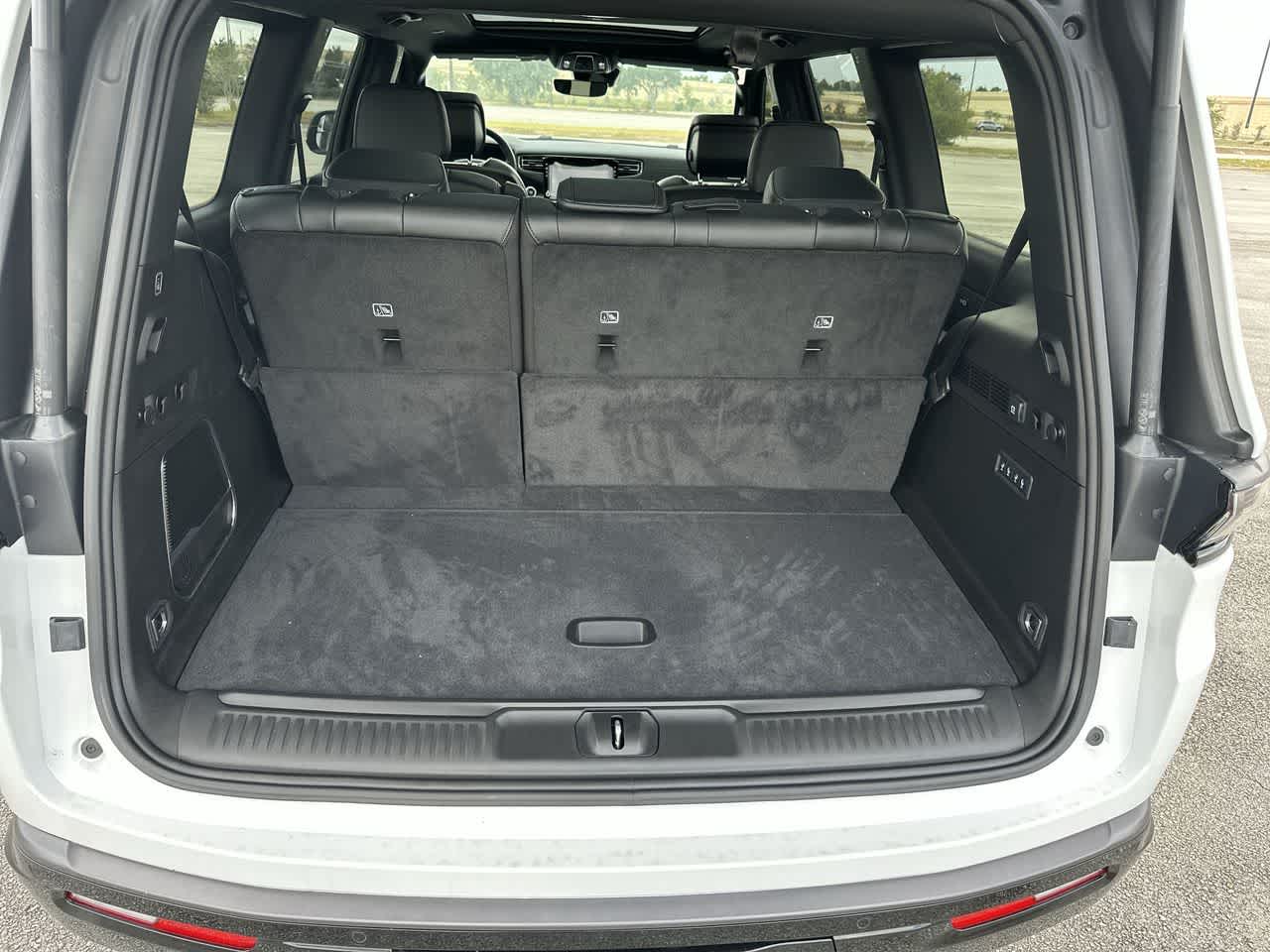 Jeep Grand Wagoneer 2026 GRAND WAGONEER LIMITED ALTITUDE 4X4