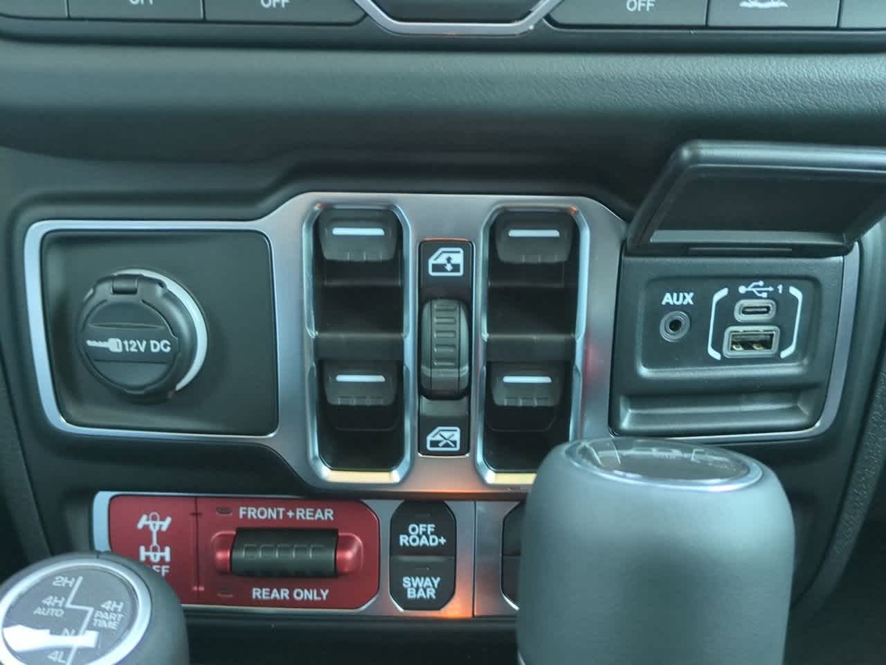 2025 Jeep Gladiator GLADIATOR RUBICON X 4X4