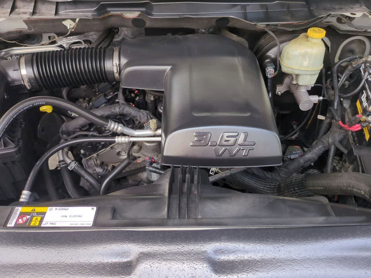 RAM 1500 SLT 2016