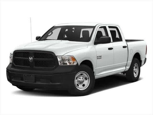 RAM 1500 Express Crew Cab 4x2 de 2017 con caja de 5'7'