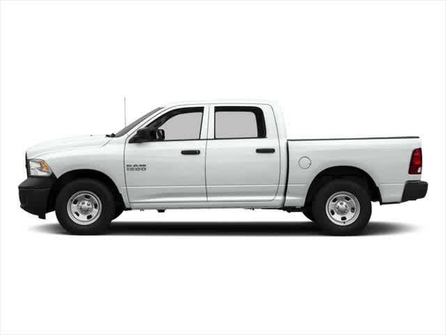 RAM 1500 Express Crew Cab 4x2 de 2017 con caja de 5'7'