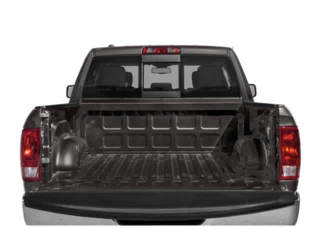 RAM 1500 Classic Warlock de 2024, cabina doble, tracción 4x2 y caja de 1,70 m