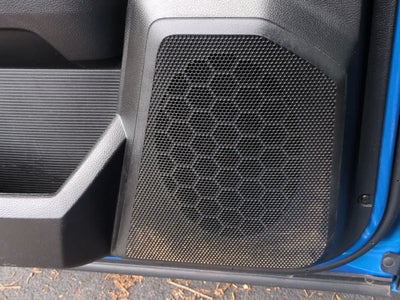 RAM 1500 Classic Warlock de 2024, cabina doble, tracción 4x2 y caja de 1,70 m