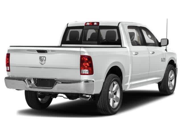 RAM 1500 Classic Warlock de 2024, cabina doble, tracción 4x2 y caja de 1,70 m