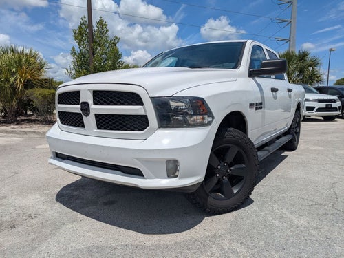 RAM 1500 Express Crew Cab 4x4 de 2018 con caja de 1,70 m