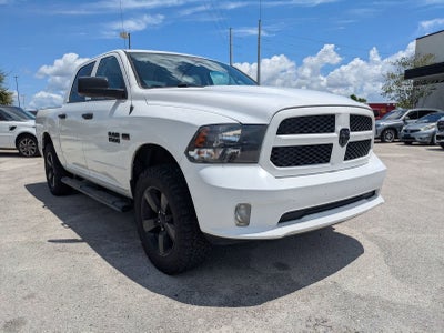 RAM 1500 Express Crew Cab 4x4 de 2018 con caja de 1,70 m