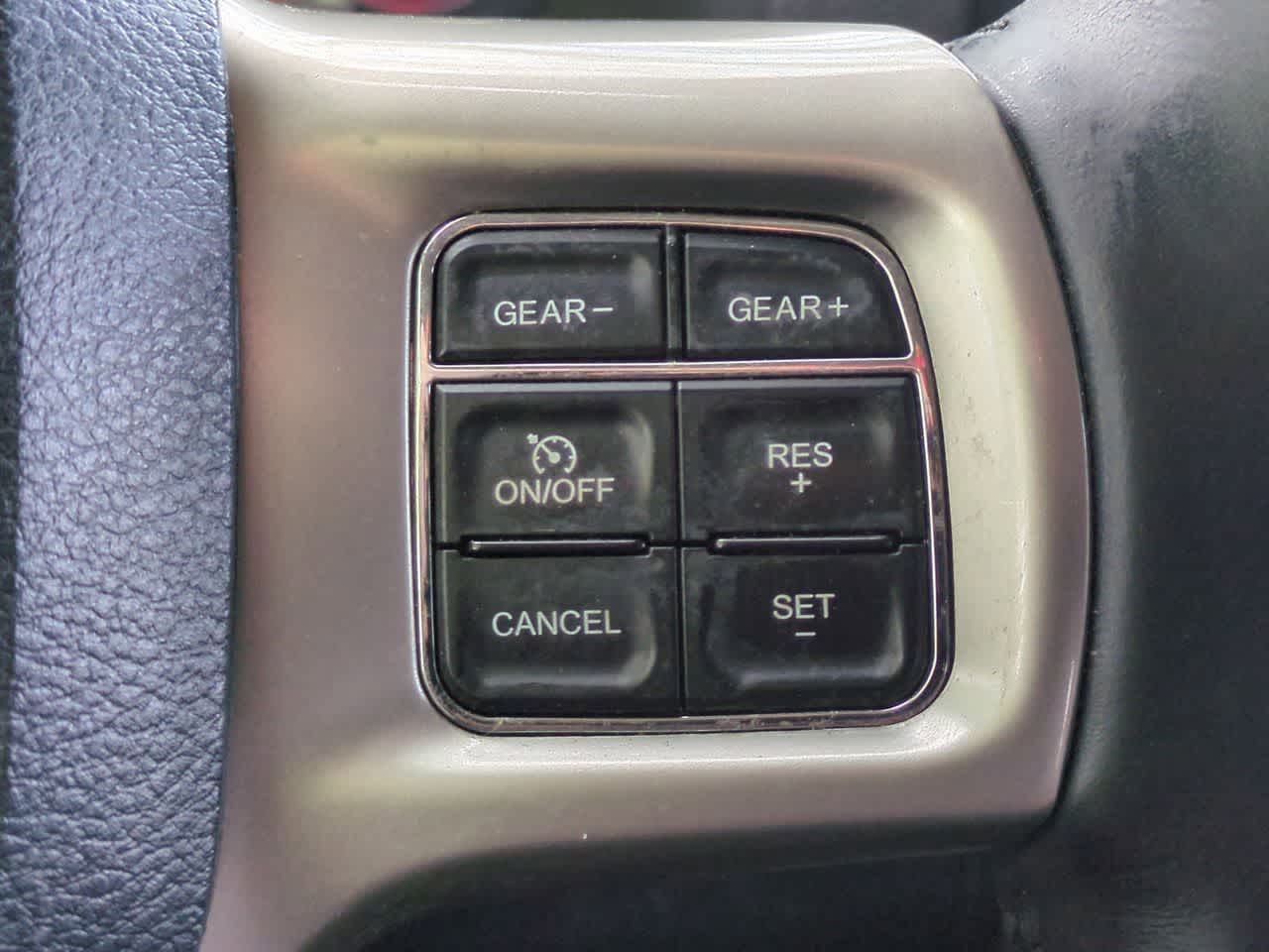 RAM 1500 Laramie 2016