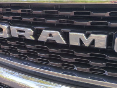 RAM 1500 Big Horn Crew Cab 4x2 de 2023 con caja de 1,70 m