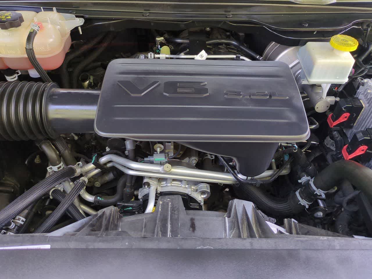 RAM 1500 Big Horn Crew Cab 4x2 de 2023 con caja de 1,70 m