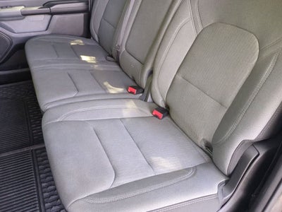 RAM 1500 Big Horn Crew Cab 4x2 de 2023 con caja de 1,70 m