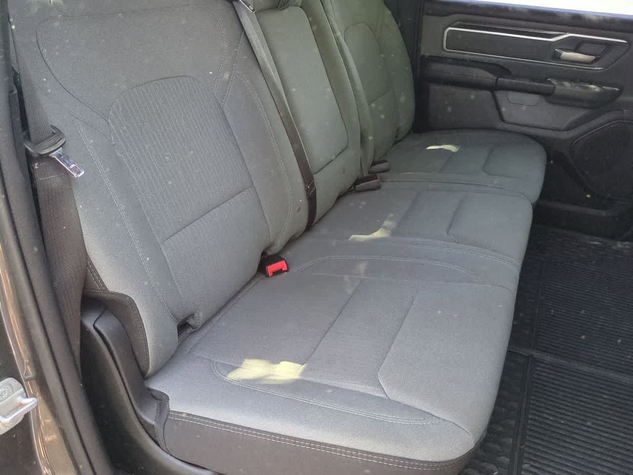 RAM 1500 Big Horn Crew Cab 4x2 de 2023 con caja de 1,70 m