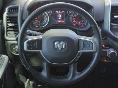RAM 1500 Big Horn Crew Cab 4x2 de 2023 con caja de 1,70 m