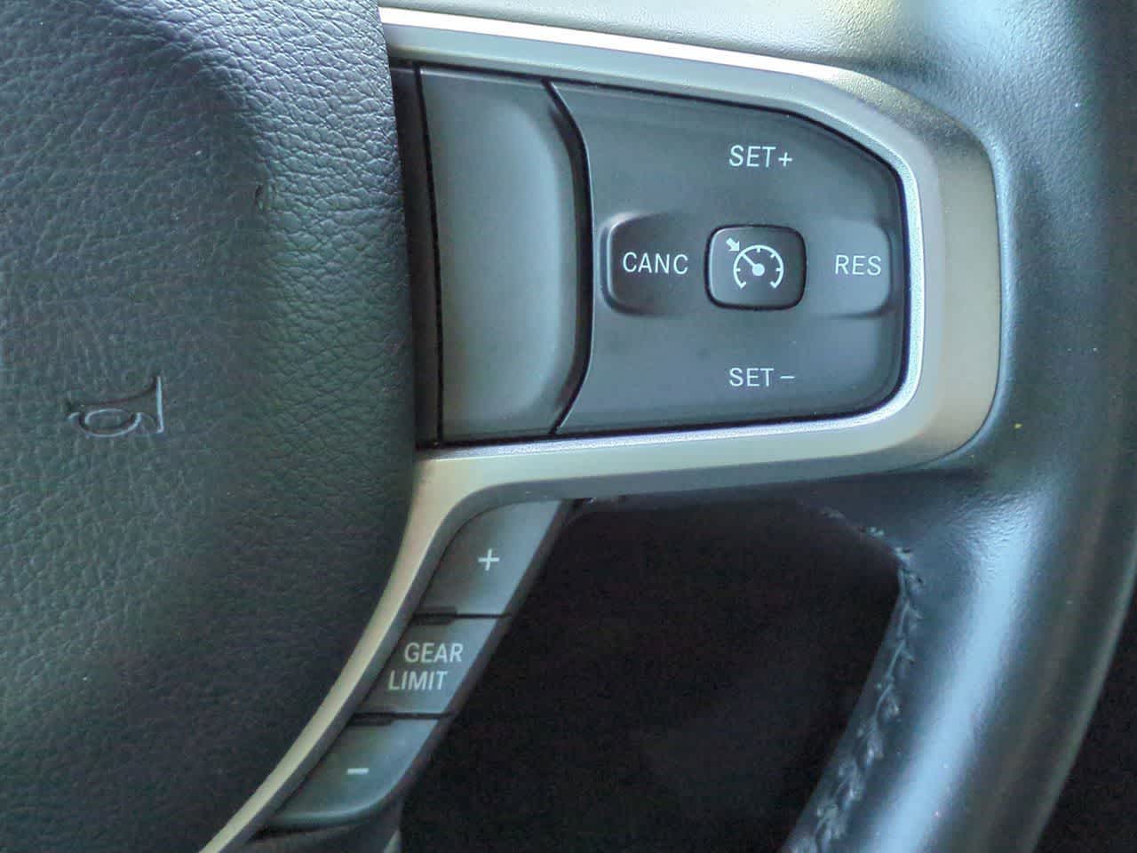 RAM 1500 Big Horn Crew Cab 4x2 de 2023 con caja de 1,70 m