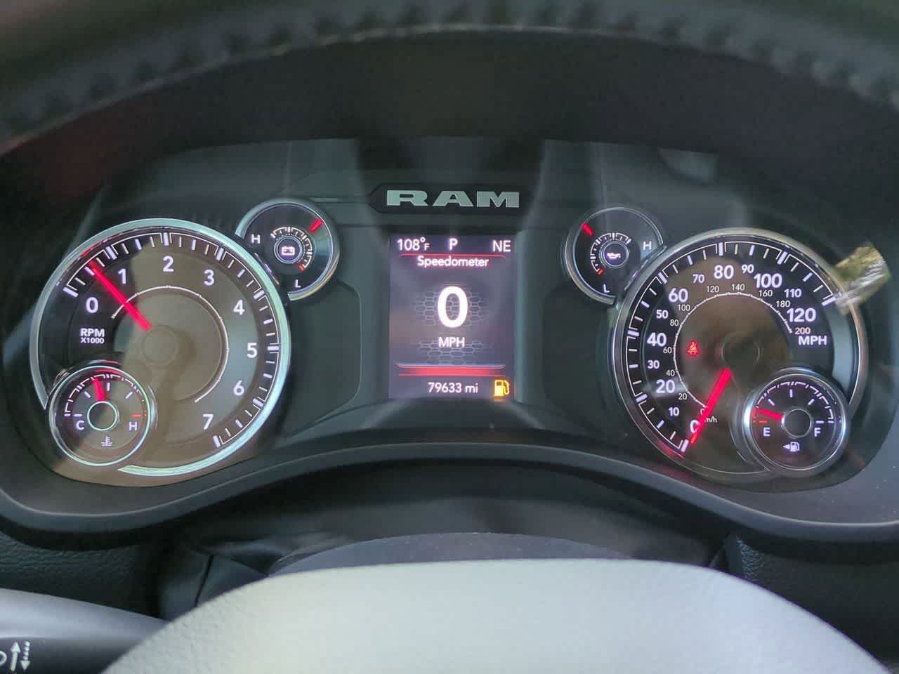 RAM 1500 Big Horn Crew Cab 4x2 de 2023 con caja de 1,70 m